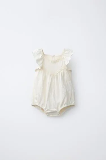 Боди в романтическом стиле с кружевом- Заказать в России