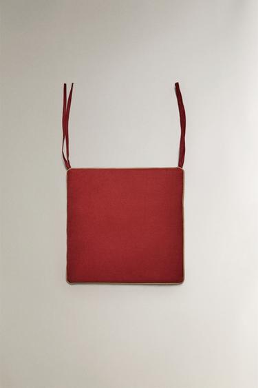 Противопоставленная подушка для стула