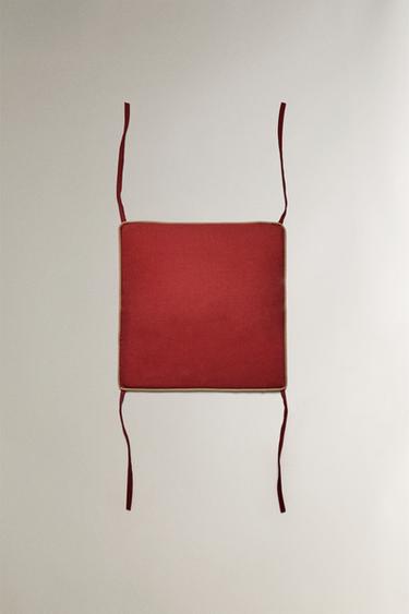 Прокладка для спинки кресла с контрастной отделкой- Заказать в России