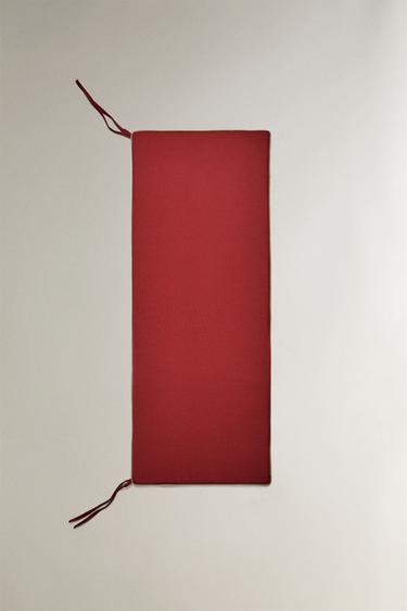 Прямоугольная подушка для скамейки с контрастной отделкой- Заказать в России