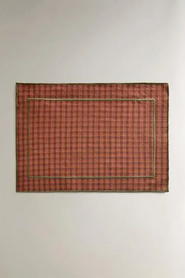 Салфетка из хлопка с клетчатым узором и контрастной стежкой- Заказать в России