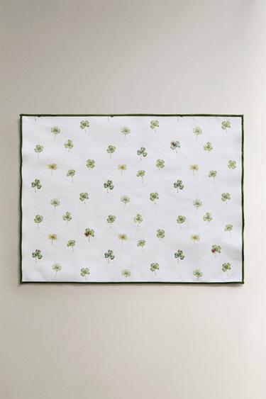 Zara Подставка для тарелок с клевером и покрытием смолы