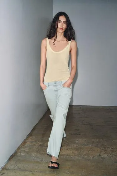 Джинсы Zw Collection прямого кроя со средней посадкой и рваными деталями