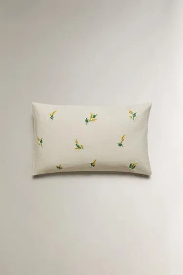 Наволочка с изображением мимозы- Заказать в России