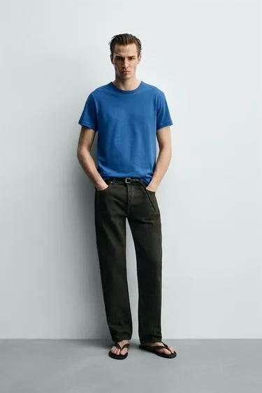 Футболка классического кроя