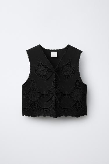 Жилет с вышивкой- Заказать в России