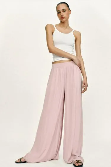 Широкие брюки с высокой посадкой