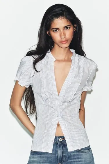 Рубашка из поплина с воланами