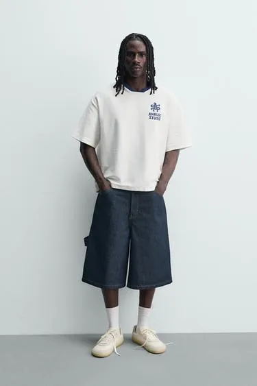 Толстовка свободного кроя с контрастным принтом- Заказать в России