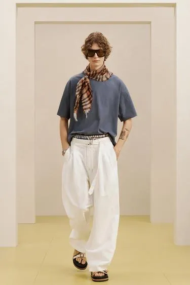 Шарф из легкой шерсти- Заказать в России