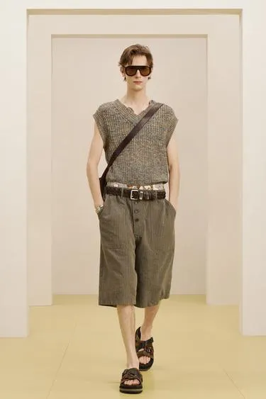 Кожаный пояс с металлической пряжкой и петлей- Заказать в России