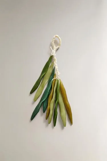 Набор декоративных свечей в форме листа (набор из 9 штук)- Заказать в России