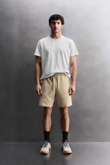 Zara Футболка  из плотного хлопка