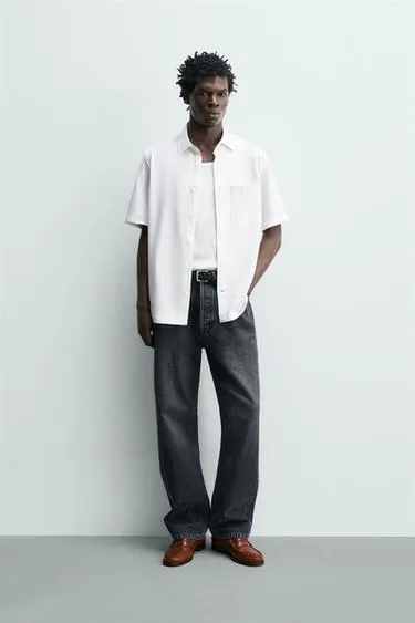 Рубашка классического кроя из рельефной ткани