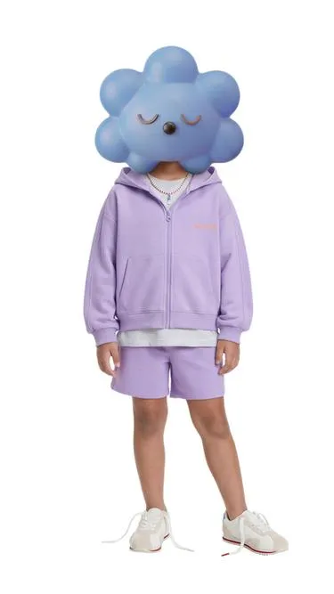 Спортивная толстовка с вышитым лозунгом на молнии