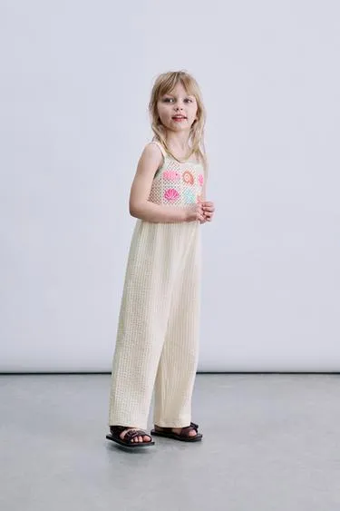 Длинный комбинезон с вышивкой