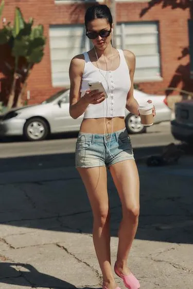 Трикотажный топ в рубчик