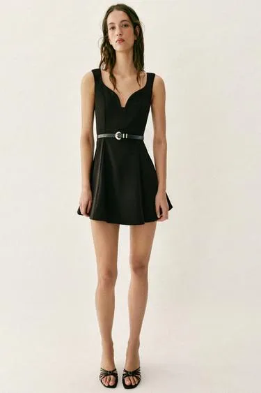 Мини-платье с ремнем- Заказать в России