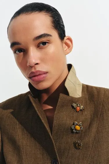 Набор из 3 металлических брошей с цветами и насекомыми