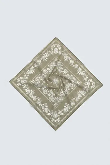 Бандана с принтом пейсли