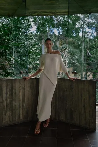 Трикотажный топ асимметричного кроя- Заказать в России