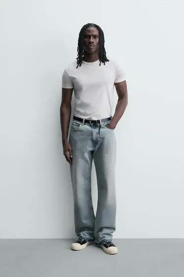 Джинсы свободного кроя