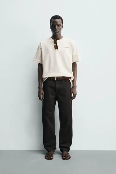 Футболка с контрастной нашивкой- Заказать в России