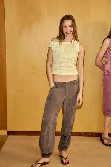 Струящиеся брюки с мятым эффектом