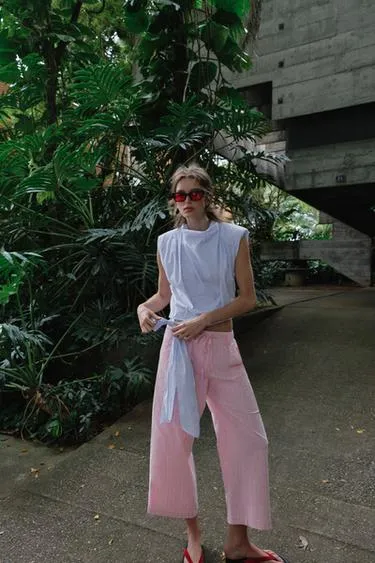 Топ в полоску с погонами и блестящей нитью- Заказать в России