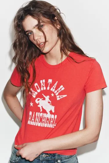 Футболка с надписью спереди- Заказать в России