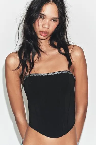 Эластичный топ-корсет со стразами