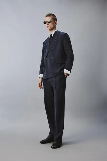 Двубортный костюмный блейзер из смесового льна и хлопка- Заказать в России