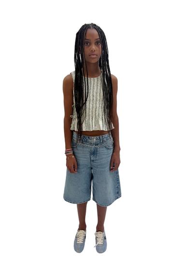 Топ с эластичными завязками