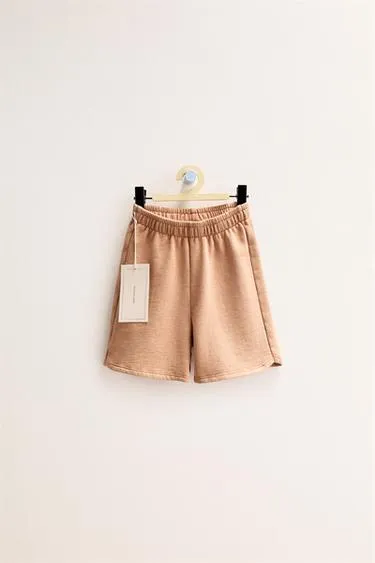 Zara Timeless — однотонные шорты