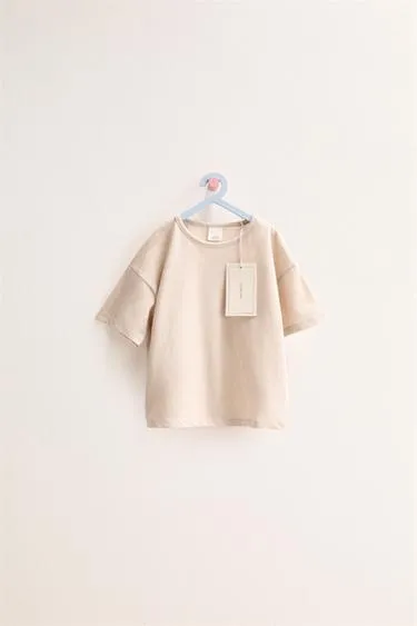 Zara Timeless — однотонная футболка из хлопка и льна- Заказать в России