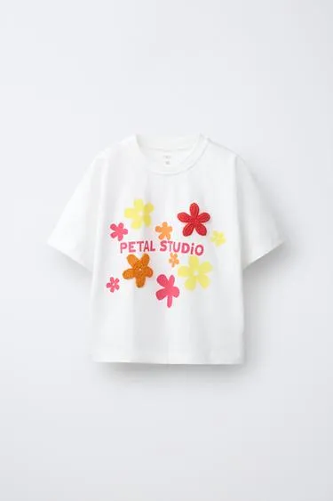 Футболка с цветочным кроше