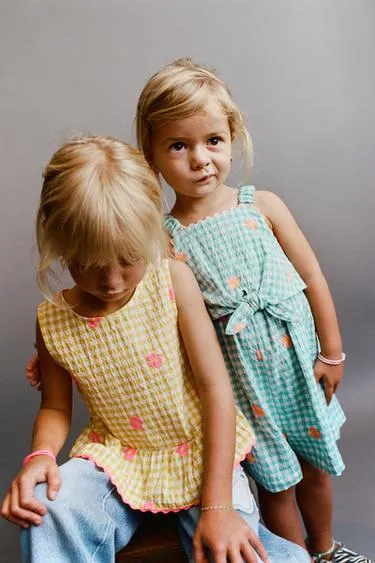 Комбинезон в клетку виши с вышивкой «цветы»