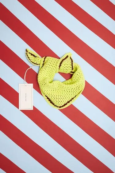 Zara Timeless — бандана контрастного цвета