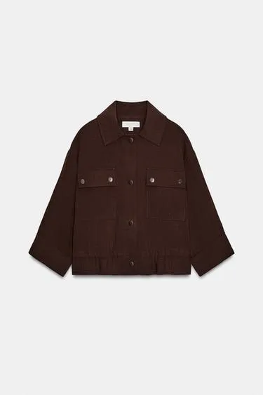 Короткая куртка с подвернутыми рукавами