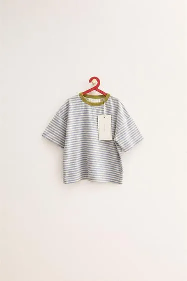 Zara «Timeless» - футболка в полоску