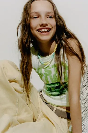 Топ в рубчик с принтом «фрукты»