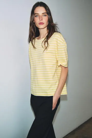 Футболка в полоску с коротким рукавом