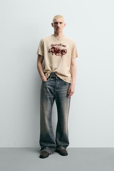 Футболка с флокированным принтом- Заказать в России