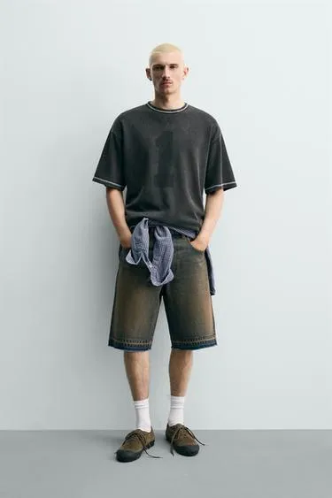 Футболка с контрастным принтом