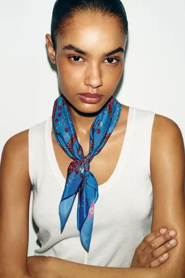 Шелковый платок с принтом пейсли- Заказать в России