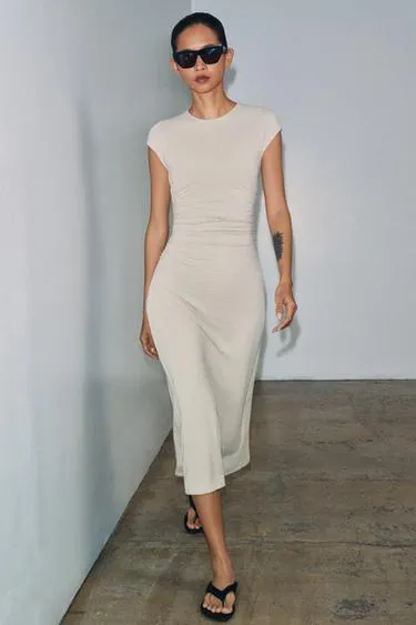 Платье миди со сборками