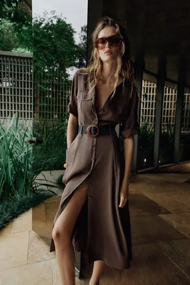 Платье-рубашка свободного кроя с поясом