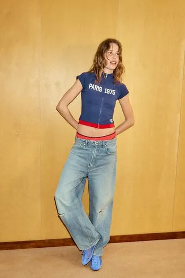 Топ с молнией и надписью- Заказать в России