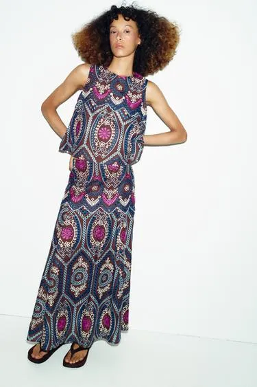 Топ с перфорированной вышивкой- Заказать в России