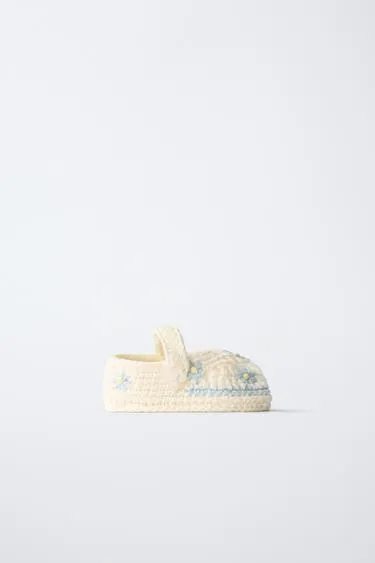 Теплые вязаные ботиночки